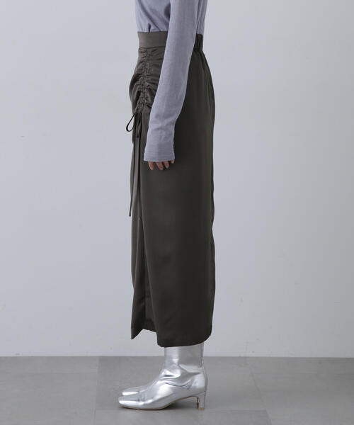 N.(N. Natural Beauty Basic)(エヌエヌナチュラルビューティーベーシック)の「◆ドロストサテンスカート(スカート・レディース・ブラウン/チャコールグレー・MEDIUM)」の10枚目の写真
