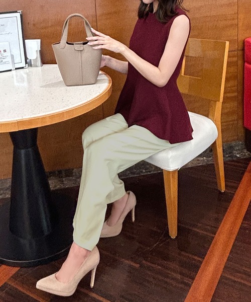 Julia Boutique(ジュリアブティック)の「美脚フレアパンツ(その他パンツ・レディース・ブラック/アイボリー・S/M/L)」の3枚目の写真