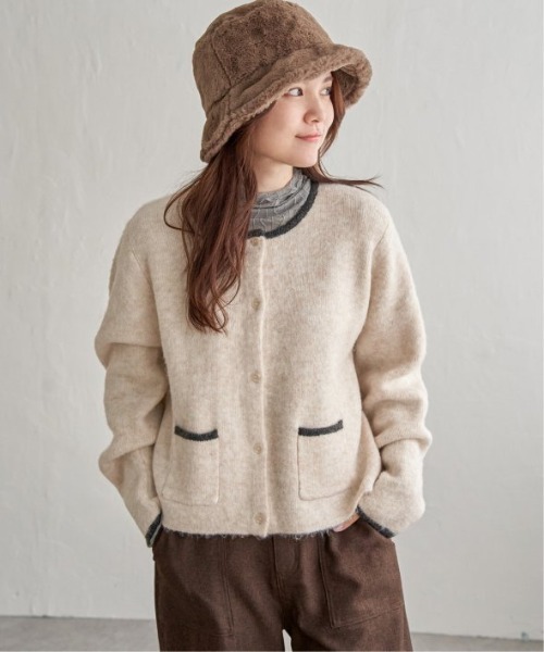 LBC(エルビーシー)の「配色ポケットショートカーディガン(カーディガン/ボレロ・レディース・オフホワイト/グリーン/オレンジ/グレー・M/L)」の2枚目の写真