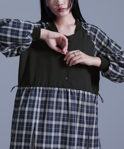 kOhAKU(コハク)の「プリーツ切替チェックワンピース(ワンピース・レディース・ネイビー・2/1)」の10枚目の写真