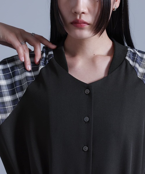 kOhAKU(コハク)の「プリーツ切替チェックワンピース(ワンピース・レディース・ネイビー・2/1)」の12枚目の写真