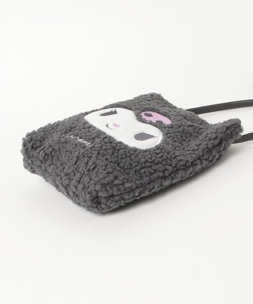 sanrio(サンリオ)の「sanrio(サンリオ)キャラクターフェイス ボアミニショルダーバッグ/ハローキティ/シナモロール/クロミ/マイメロディ(ショルダーバッグ・レディース・スミクロ/ホワイト系その他/ピンク/ホワイト系その他2・FREE)」の10枚目の写真