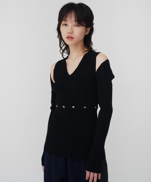 THINGS THAT MATTER(シングス ザット マター)の「MANY WAY KNIT / メニーウェイニット(ニット/セーター・レディース・グレー/レッド/ブラック・FREE)」の1枚目の写真