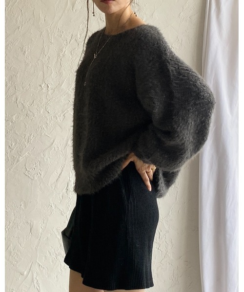 She's Closet（シーズクローゼット）の「ボリュームスリーブミドル丈ミックスカラーざっくりシャギーニット（ニット/セーター・レディース・チャコールグレー/アイボリー/グレイッシュベージュ・FREE）」の19枚目の写真