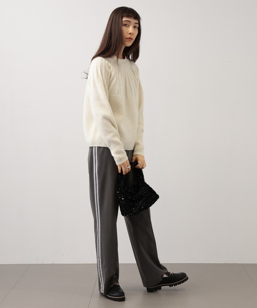 saloon（サルーン）の「SALOON(サルーン)/ライントラウザーパンツ【手洗い可】（スラックス・レディース・グレー/ベージュ/ネイビー・MEDIUM/SMALL）」の16枚目の写真