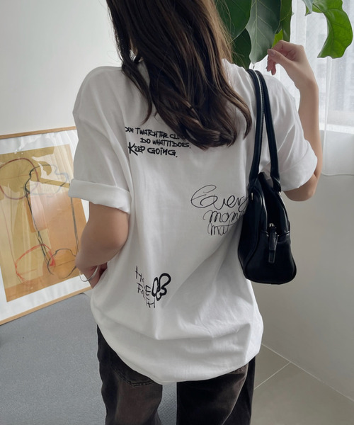 Ada.（エイダ）の「落書き プリント 半袖Ｔシャツ（Tシャツ/カットソー・レディース・ホワイト/オートミール・FREE）」の4枚目の写真
