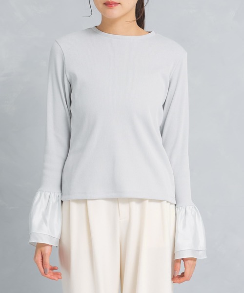 URBAN RESEARCH ROSSO WOMEN(アーバンリサーチ ロッソ)の「フレアスリーブドッキングプルオーバー(Tシャツ/カットソー・レディース・グレー/ブラック・FREE)」の10枚目の写真