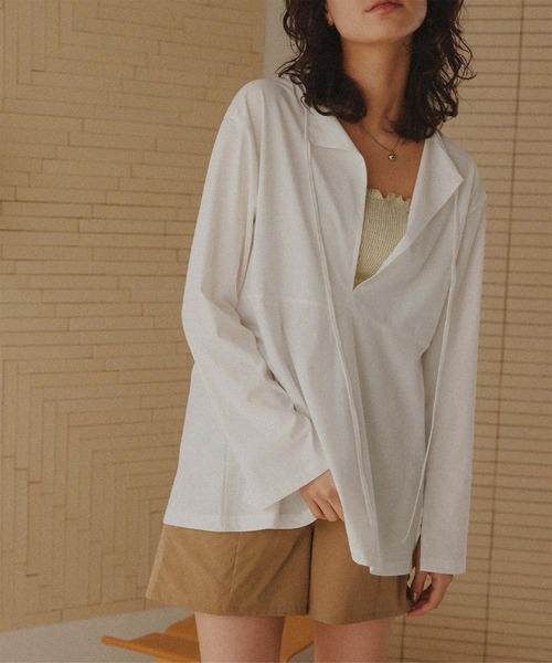 titivate（ティティベイト）の「前後2wayペプラムデザイントップス/ラッシュガード（ラッシュガード・レディース・オフホワイト/ライトベージュ/グレイッシュベージュ/ブラック・LL/L/M/S）」の13枚目の写真