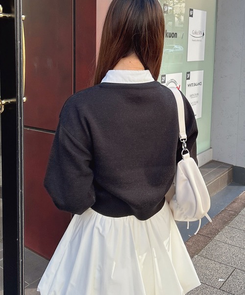 INGNI(イング)の「シャツ襟付ロゴニット(ニット/セーター・レディース・ブラック×ホワイト/ホワイト×ブラック/グレー×ホワイト/ワイン系2・M)」の11枚目の写真