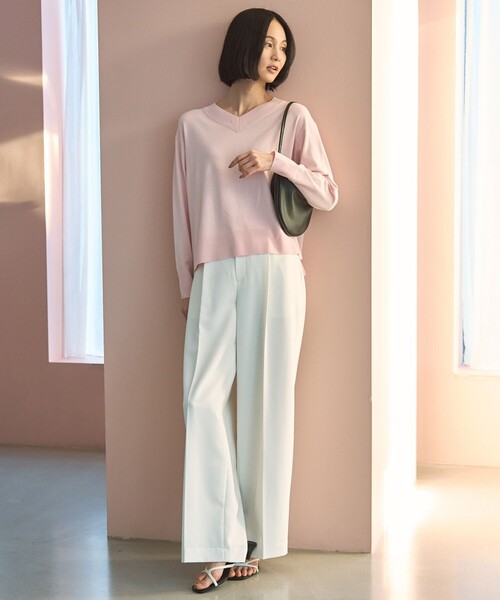 UNFILO（アンフィーロ）の「イージーチノ ベルト付きパンツ（その他パンツ・レディース・ベージュ系/ホワイト系/ブラック系・MEDIUM/SMALL/X-SMALL/LARGE）」の2枚目の写真