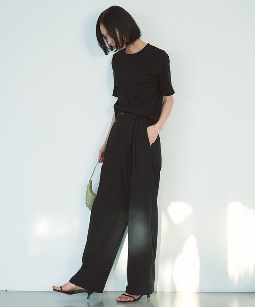 UNFILO（アンフィーロ）の「イージーチノ ベルト付きパンツ（その他パンツ・レディース・ベージュ系/ホワイト系/ブラック系・MEDIUM/SMALL/X-SMALL/LARGE）」の4枚目の写真