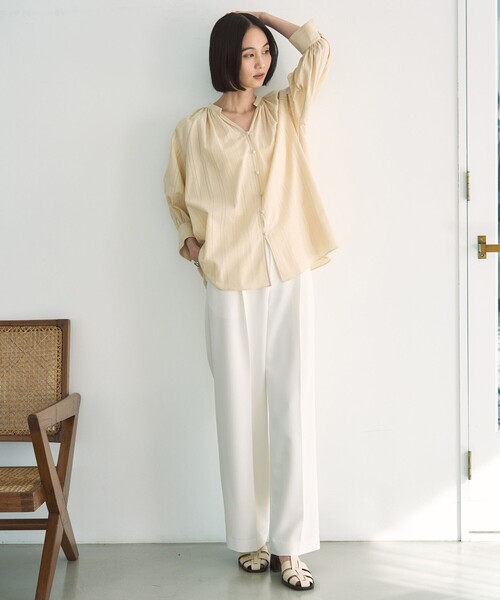 UNFILO（アンフィーロ）の「イージーチノ ベルト付きパンツ（その他パンツ・レディース・ベージュ系/ホワイト系/ブラック系・MEDIUM/SMALL/X-SMALL/LARGE）」の22枚目の写真