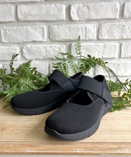 LUGG NAGG(ラグナグ)の「【addottona】【軽量】ゴム入りベルトスニーカー(スニーカー・レディース・ブラック/ブラウン/ホワイト系その他/ブラック×ホワイト・22.5cm/23.0cm/23.5cm/24.0cm/24.5cm)」の10枚目の写真