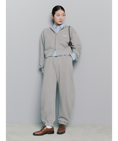 MIESROHE（ミースロエ）の「シアークロップドシャツ（シャツ/ブラウス・レディース・ホワイト/ライトベージュ/ライトブルー・FREE）」の7枚目の写真