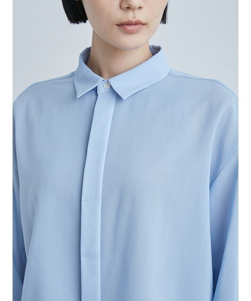 MIESROHE（ミースロエ）の「シアークロップドシャツ（シャツ/ブラウス・レディース・ホワイト/ライトベージュ/ライトブルー・FREE）」の14枚目の写真