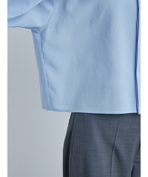 MIESROHE（ミースロエ）の「シアークロップドシャツ（シャツ/ブラウス・レディース・ホワイト/ライトベージュ/ライトブルー・FREE）」の16枚目の写真