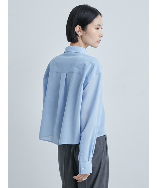 MIESROHE（ミースロエ）の「シアークロップドシャツ（シャツ/ブラウス・レディース・ホワイト/ライトベージュ/ライトブルー・FREE）」の20枚目の写真