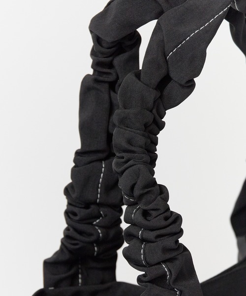 ROOPTOKYO（ループトウキョウ）の「ギャザーハンドル リボンスクエアトートバッグ（トートバッグ・レディース・ピンク/アイボリー/ブラック/チャコールグレー・FREE）」の9枚目の写真