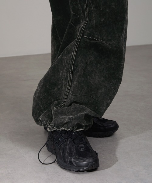 EMMA CLOTHES（エマクローズ）の「ヴィンテージケミカルウォッシュ ドロストワイドイージーパンツ（チノパンツ・メンズ・ブラウン/ブラック・S/M/L）」の11枚目の写真