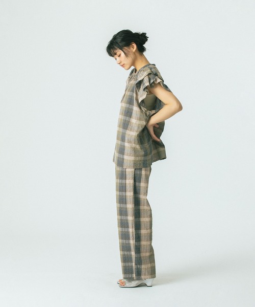 ROSE BUD(ローズバッド)の「【WEB・一部店舗限定】SUCKER FRILL BLOUSE(シャツ/ブラウス・レディース・グレー/ピンク/グリーン・ONE SIZE)」の8枚目の写真