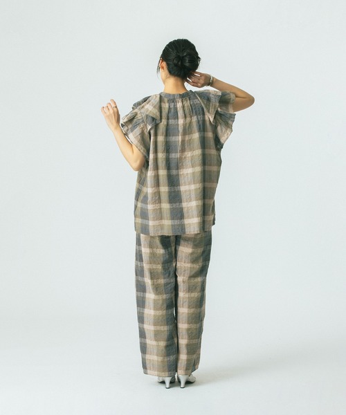 ROSE BUD(ローズバッド)の「【WEB・一部店舗限定】SUCKER FRILL BLOUSE(シャツ/ブラウス・レディース・グレー/ピンク/グリーン・ONE SIZE)」の9枚目の写真