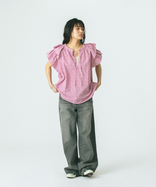 ROSE BUD(ローズバッド)の「【WEB・一部店舗限定】SUCKER FRILL BLOUSE(シャツ/ブラウス・レディース・グレー/ピンク/グリーン・ONE SIZE)」の13枚目の写真