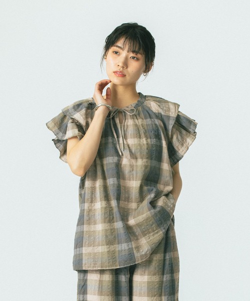 ROSE BUD(ローズバッド)の「【WEB・一部店舗限定】SUCKER FRILL BLOUSE(シャツ/ブラウス・レディース・グレー/ピンク/グリーン・ONE SIZE)」の20枚目の写真