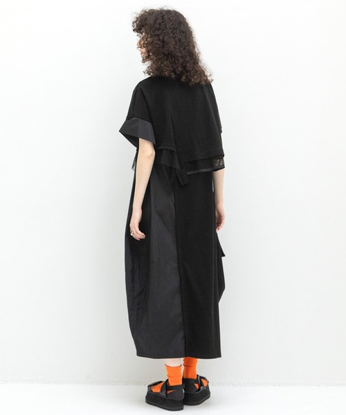 AULA AILA（アウラアイラ）の「アシンメトリータフタコンビネーションワンピース（ワンピース・レディース・グレー/ブラック/オフホワイト・0）」の22枚目の写真