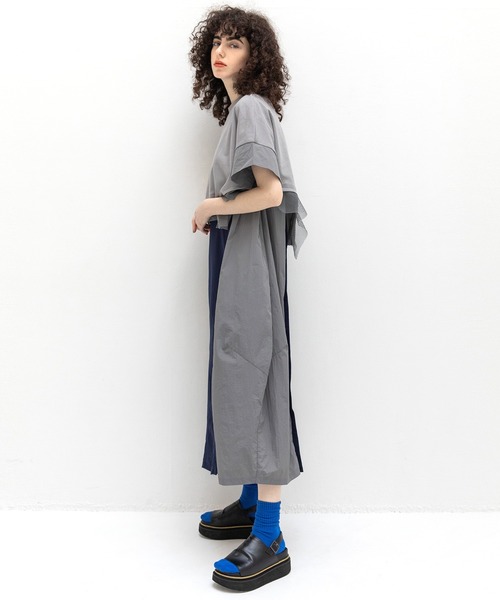 AULA AILA（アウラアイラ）の「アシンメトリータフタコンビネーションワンピース（ワンピース・レディース・グレー/ブラック/オフホワイト・0）」の18枚目の写真