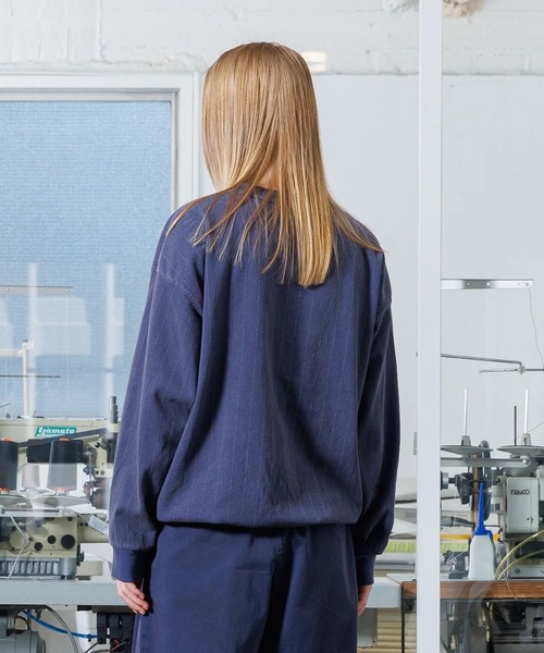 VOAAOV（ヴォアーブ）の「【VOAAOV】 QUILTING STITCH OPEN END JERSEY Long Sleeve Shirt（スウェット・メンズ・ブラウン/ネイビー/ブラック/サックスブルー・1/2）」の8枚目の写真