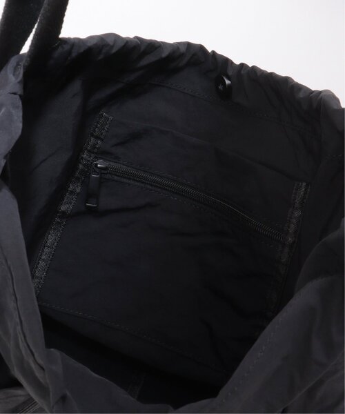 notch.(ノッチ)の「ハリソンショルダーバッグ(ショルダーバッグ・レディース・ブラック/グレー・ONESIZE)」の6枚目の写真