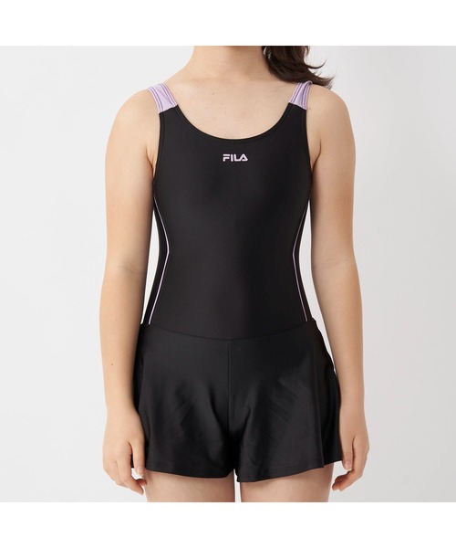 FILA(フィラ)の「FILA フィラ スクール水着 キュロットスカート 一体型 一部パット入れ口付き スポーティー 水泳 水着 120~160cm(水着・キッズ・ブラック/ブラック×ブルー/ブラック×パープル/ネイビー系1/ネイビー×ホワイト・120cm/150cm/160cm/130cm/140cm)」の1枚目の写真