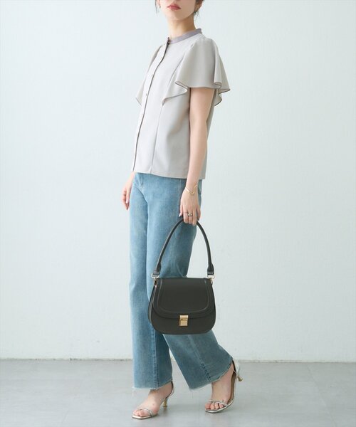 natural couture(ナチュラルクチュール)の「メタル釦フリル袖ブラウス(シャツ/ブラウス・レディース・ネイビー/サックスブルー/チャコールグレー/グレー/オフホワイト・FREE)」の9枚目の写真