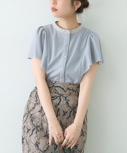 natural couture(ナチュラルクチュール)の「メタル釦フリル袖ブラウス(シャツ/ブラウス・レディース・ネイビー/サックスブルー/チャコールグレー/グレー/オフホワイト・FREE)」の16枚目の写真