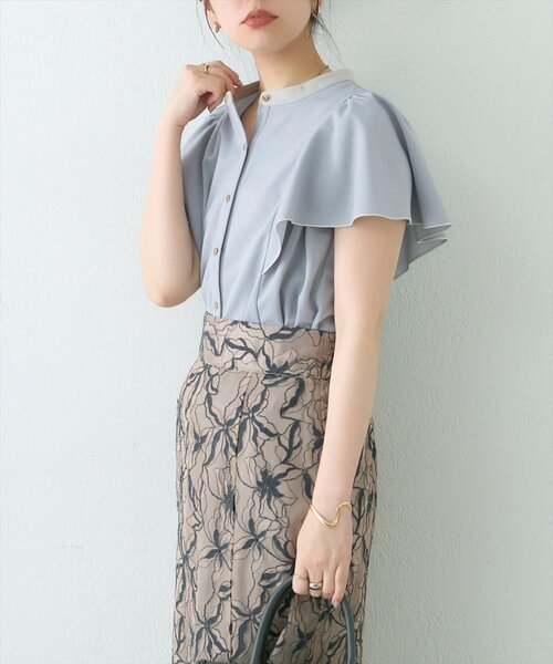 natural couture(ナチュラルクチュール)の「メタル釦フリル袖ブラウス(シャツ/ブラウス・レディース・ネイビー/サックスブルー/チャコールグレー/グレー/オフホワイト・FREE)」の19枚目の写真