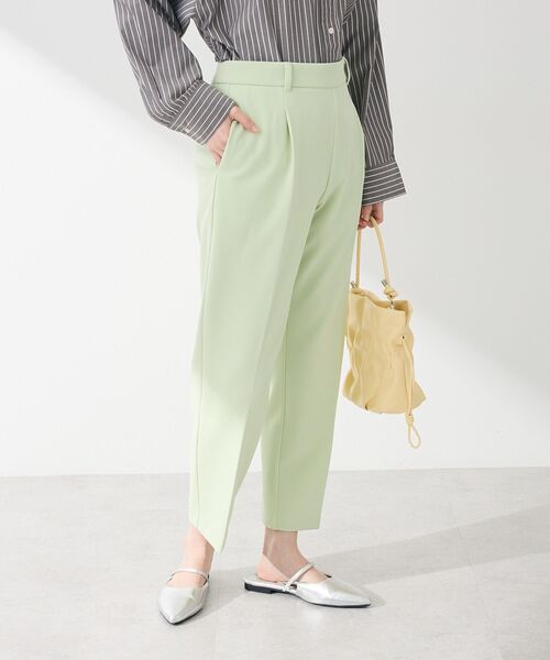 Green　Parks（グリーンパークス）の「きれいシルエットパンツ(テーパード)（スラックス・レディース・ホワイト系その他2/ブルー/ミント/ダークネイビー・M/L/S）」の7枚目の写真