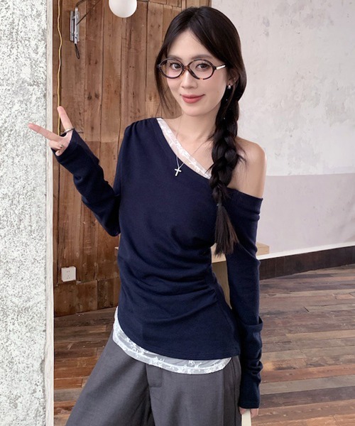 VIBGYOR(ヴィブジョー)の「【EIZZ/アイズ】レースレイヤード オフショルダー ロンT(Tシャツ/カットソー・レディース・ホワイト/ネイビー・FREE)」の4枚目の写真