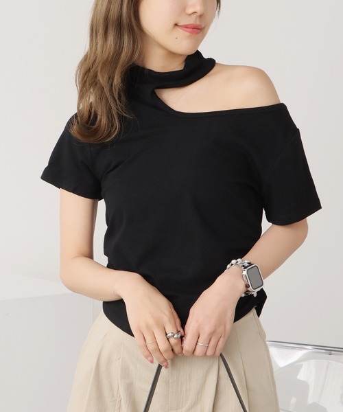 ROOPTOKYO(ループトウキョウ)の「Open-cut cropped gather tops/オープンカット クロップド ギャザートップス 秋物 秋服 2026年秋冬(Tシャツ/カットソー・レディース・ネイビー/ブラック/グレー/ホワイト/ブラウン/ピンク/ベージュ・FREE)」の1枚目の写真