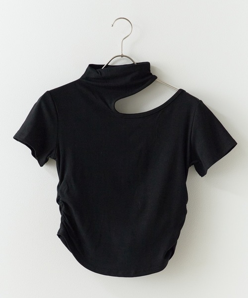 ROOPTOKYO(ループトウキョウ)の「Open-cut cropped gather tops/オープンカット クロップド ギャザートップス 秋物 秋服 2026年秋冬(Tシャツ/カットソー・レディース・ネイビー/ブラック/グレー/ホワイト/ブラウン/ピンク/ベージュ・FREE)」の13枚目の写真