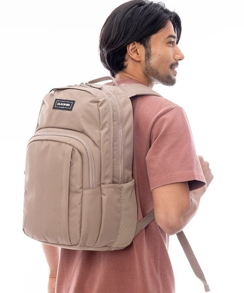 DAKINE(ダカイン)の「DAKINE メンズ CAMPUS M 25L バックパック/リュック 【2025年春夏モデル】/ダカインロゴワンポイントバッグパック・リュックサック(バックパック/リュック・メンズ・ブラックミックス/ネイビー/レインボー/カラフル/マルチ/ブラウン系その他/ピンク系その他・FREE)」の3枚目の写真