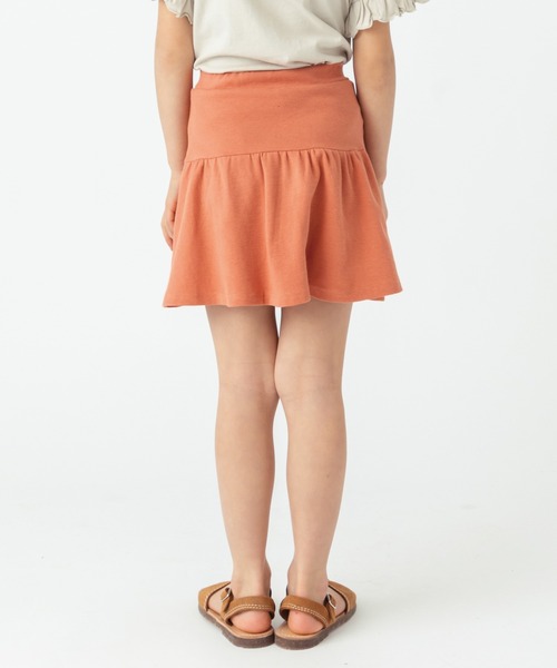 ever closet（エバークローゼット）の「1分丈無地スカッツ（スカート・キッズ・グリーン系その他4/ブラウン系その他3/ダークネイビー/レッド系その他/グリーン/ブラック/イエロー系その他/ブルー系その他4/サックスブルー/チャコール/ラベンダー/オレンジ・90cm/100cm/110cm/120cm/130cm/140cm）」の12枚目の写真