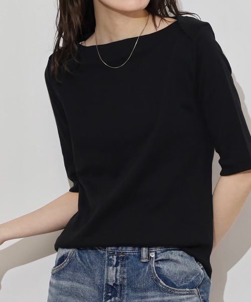 atONE(アットワン)の「ボートネックカットソー(Tシャツ/カットソー・レディース・カーキ/ブラック/グレイッシュベージュ/オフホワイト・L/M/LL)」の7枚目の写真