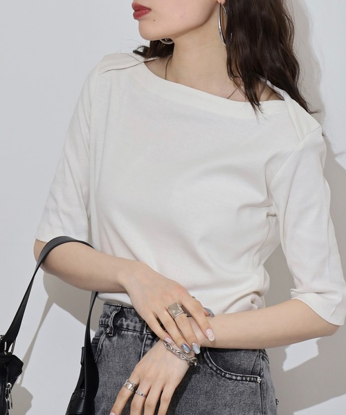 atONE(アットワン)の「ボートネックカットソー(Tシャツ/カットソー・レディース・カーキ/ブラック/グレイッシュベージュ/オフホワイト・L/M/LL)」の10枚目の写真
