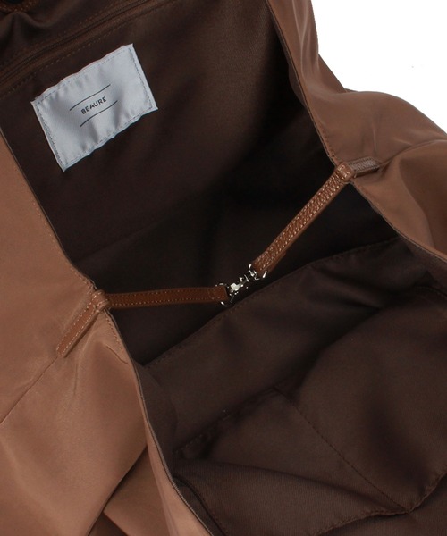 Beau're(ヴュレ)の「BEAURE ヴュレ ベルト ハンドル Big トート Bag(トートバッグ・レディース・ブラウン/ブラック/カーキ・FREE)」の16枚目の写真