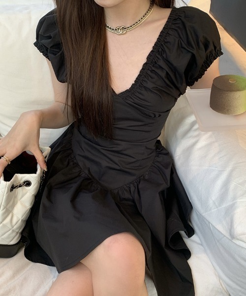 Teem Store（チームストア）の「Vネックバックオープンパフスリーブフレアミニワンピース（ワンピース・レディース・ブラック・S/M）」の10枚目の写真