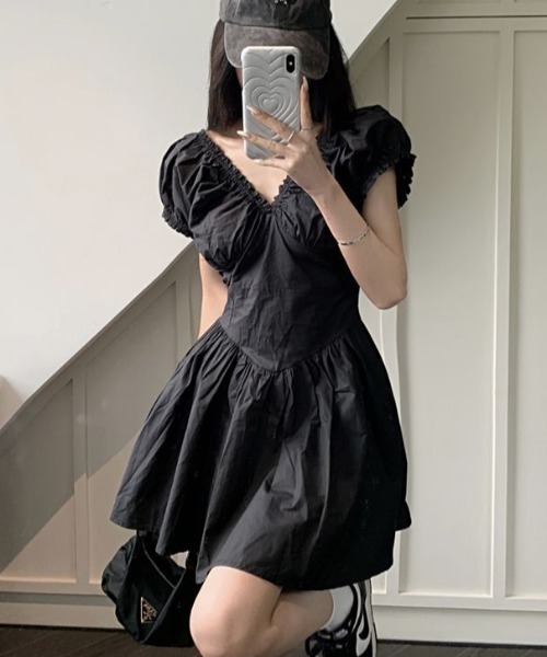 Teem Store（チームストア）の「Vネックバックオープンパフスリーブフレアミニワンピース（ワンピース・レディース・ブラック・S/M）」の20枚目の写真