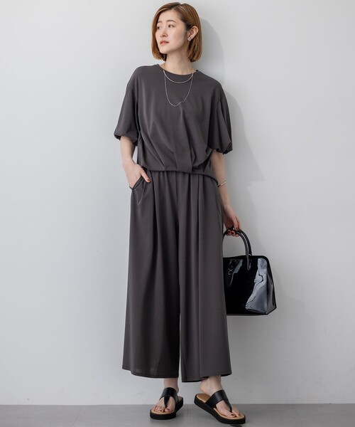 23区 L（ニジュウサンクオオキイサイズ）の「【WEB&一部店舗限定/接触冷感】ツイストコットンプレーティング バルーンスリーブ カットソー（Tシャツ/カットソー・レディース・ブラウン系/グレー系/ブラック系・46/44）」の5枚目の写真
