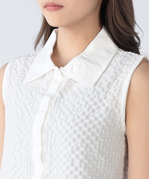 CECIL McBEE(セシルマクビー)の「裾レースエンボスノースリーブシャツ(シャツ/ブラウス・レディース・オフホワイト/ブラック・FREE)」の9枚目の写真