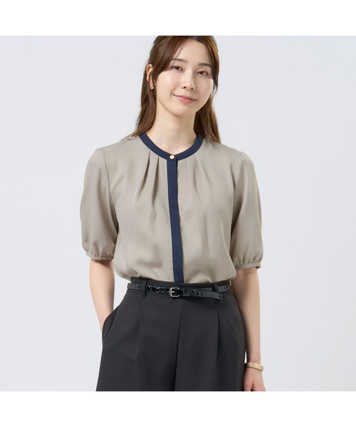 TOKYO SHIRTS（トウキョウシャツ）の「ジョーゼット配色 五分袖ブラウス（シャツ/ブラウス・レディース・ベージュ/ホワイト・M/L/LL）」の2枚目の写真