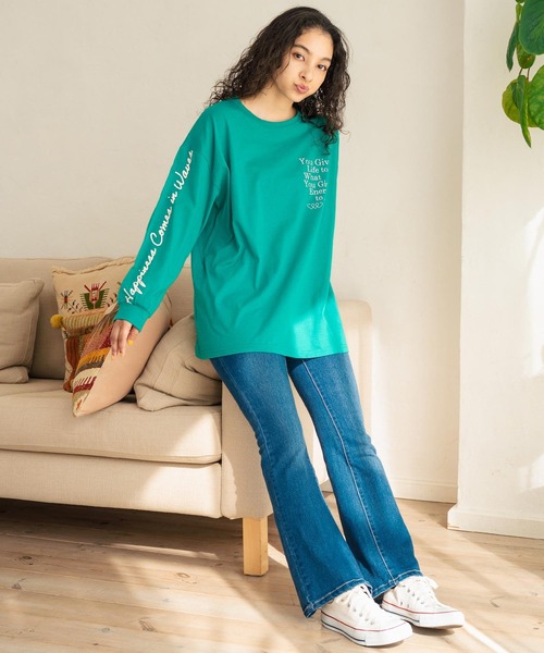 anap mimpi（アナップミンピ）の「カラーメッセージ 刺繍 袖プリント ビッグ ロングスリーブTシャツ（Tシャツ/カットソー・レディース・オフホワイト/エメラルド/ダークグレー・FREE）」の16枚目の写真